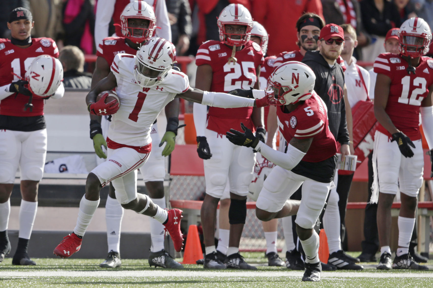 Badgers 37, Cornhuskers 21